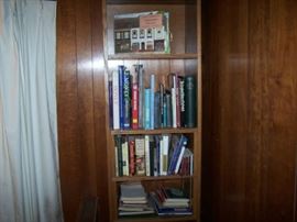 BOOKSHELF & BOOKS
