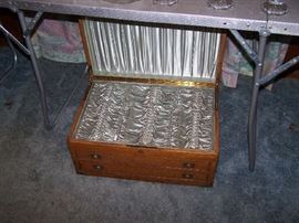 OLD SATIN-LINED OAK SILVER CHEST