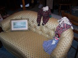 LOOSE-CUSHION LOVE SEAT