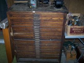 HAMILTON PRINTER'S CABINET