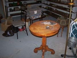 VINTAGE LAMP TABLE & MISC.