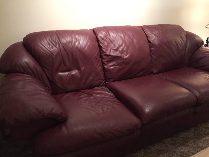 Leather sofa in perfect condition