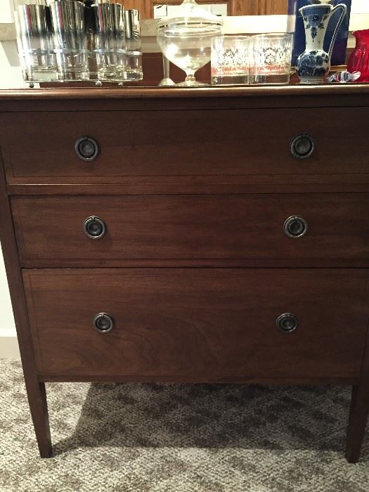 3-drawer Empire cabinet