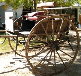 Antique "Country estate village cart" for 4 passengers, "back to back". Needs restoration