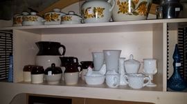 Tons of Kitchen ware