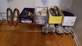 Woman's shoes size 7 & 7 1/2