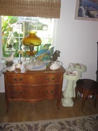 pretty wave front chest, Aladdin lamp