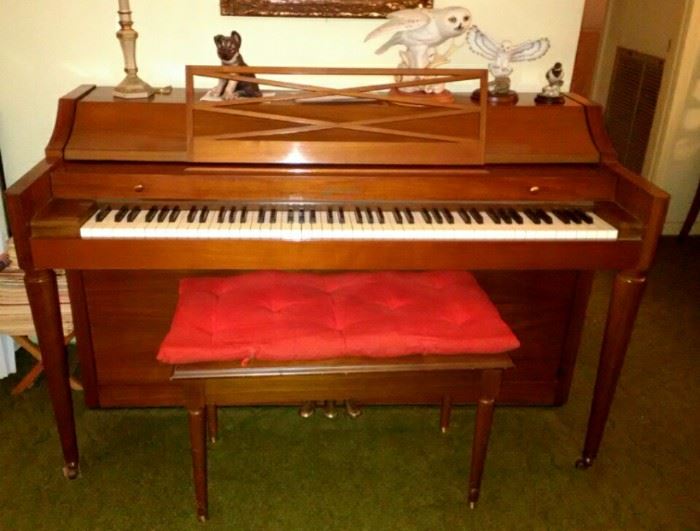 Acrosonic Piano by Baldwin- in great condition, just needs to be tuned