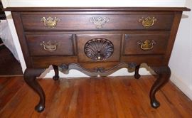 Henkle-Harris Chippendale server