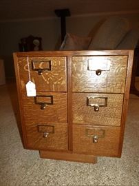 Arts & Crafts era tiger oak 6-drawer file card cabinet (sitting on wood base)