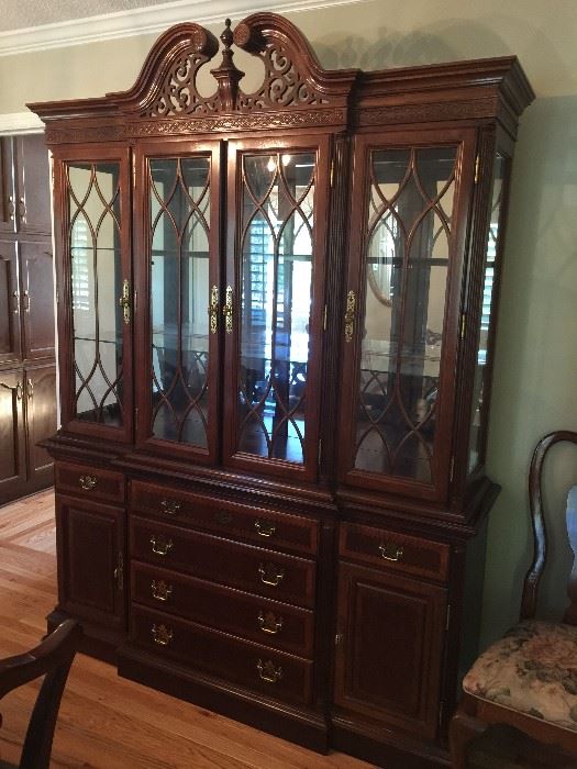 #6 china Cabinet 19Wx64Lx86H $250 — at otey circle, Meridianville AL 256-656-989five to reserve an item.