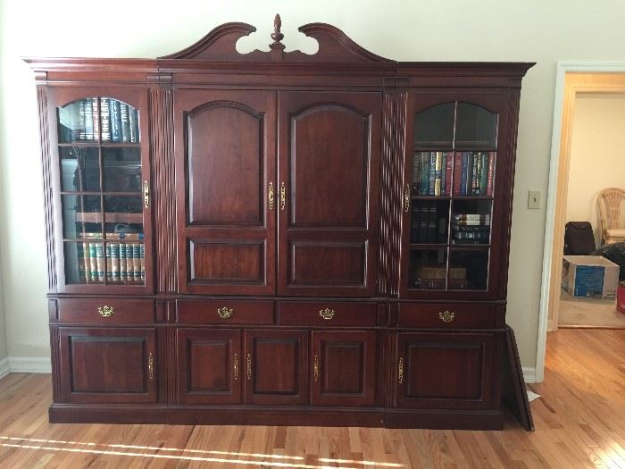 #Bookcase Ends (2) and Middle Section opens can separate and stand alone each piece End Bookcases (2) $75 each Middle Section with open up area $50 — in Meridianville, Alabama.