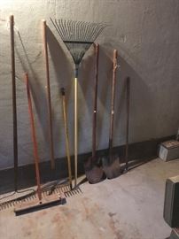 Asst yard tools