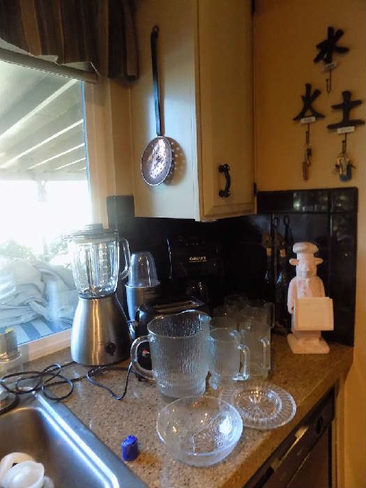 coffee maker, assorted appliances,2  blenders.