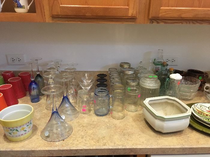Kitchen glassware, jars &  canisters