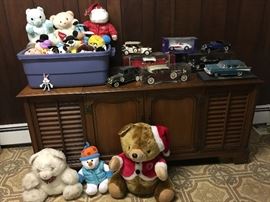 Stuuffed animals and Collector cars