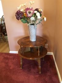 Parlor Table- buy either alone or there is a matching square end table and oval coffee table