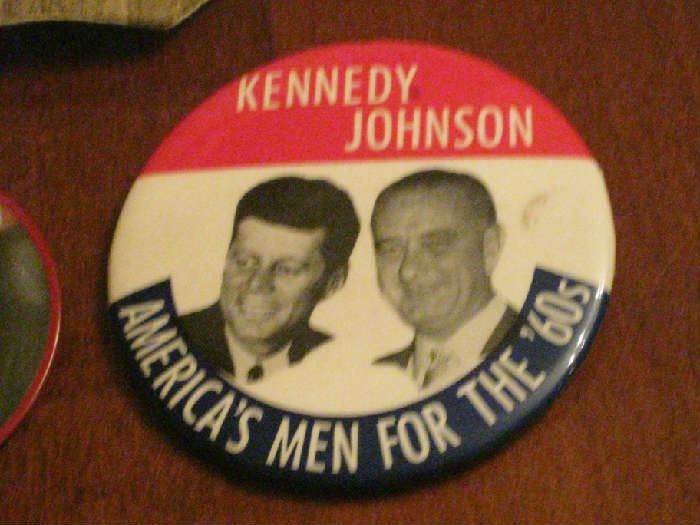Campaign buttons Kennedy Johnson