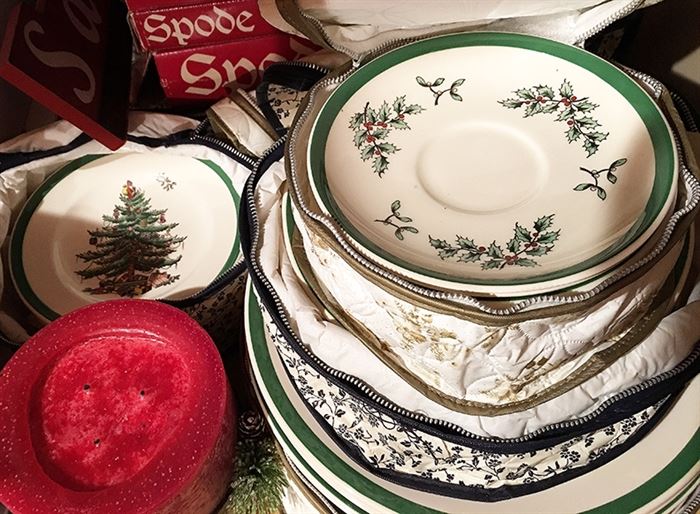 Spoede Christmas China and other Serving Accessories
