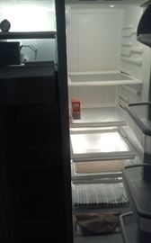 Like new refrigerator 