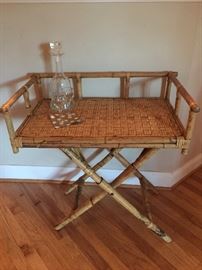 Vintage folding rattan bar from the 1960's in perfect condition 