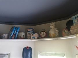 Mickey Plates & Figures