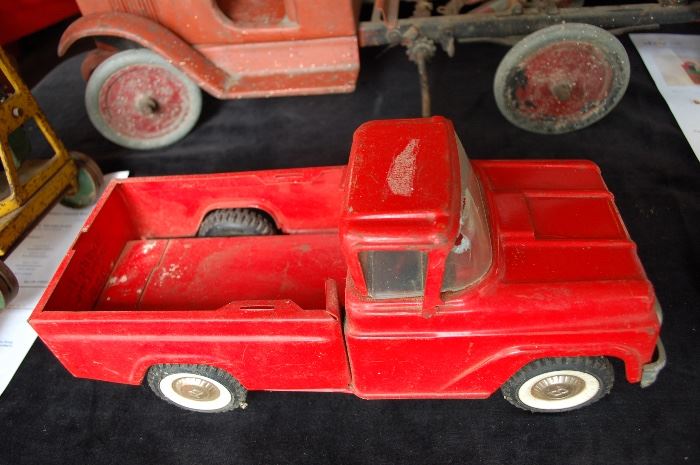 VINTAGE 1960'S BUDDY L TRUCK