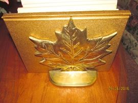 LEAF BOOKENDS