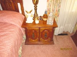 NIGHT STAND