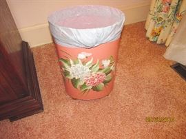 FLORAL DESIGN METAL TRASH CAN