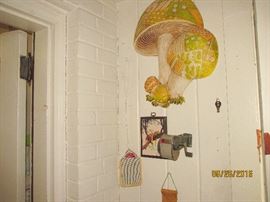 VINTAGE PENCIL SHARPENER, WALL ART MUSHROOMS, FLY SWATTERS