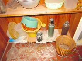 STANLEY THERMOS, BASKET, BOWLS