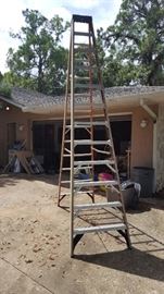 26 FOOT folding fiberglass ladder [Available]