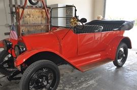 1915 Horseless Carriage