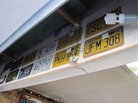 VINTAGE LICENSE PLATES