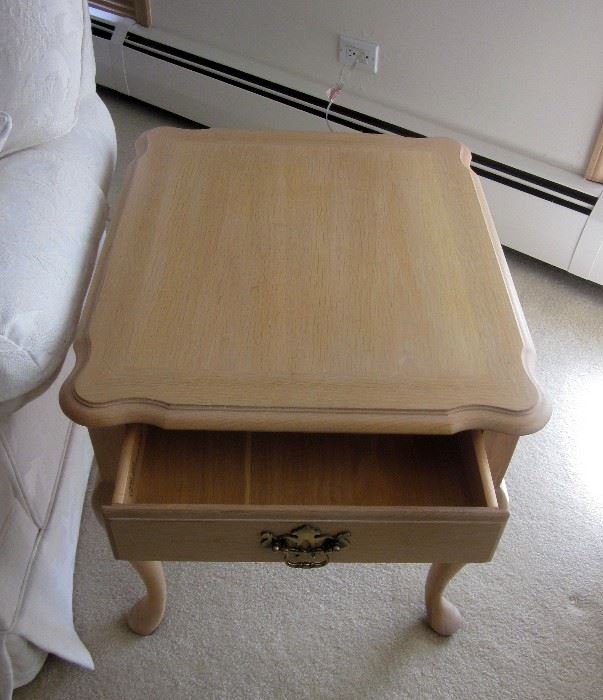 Thomasville washed Oak end table with drawer, brass hardware.  26" deep, 22" wide, 21" high