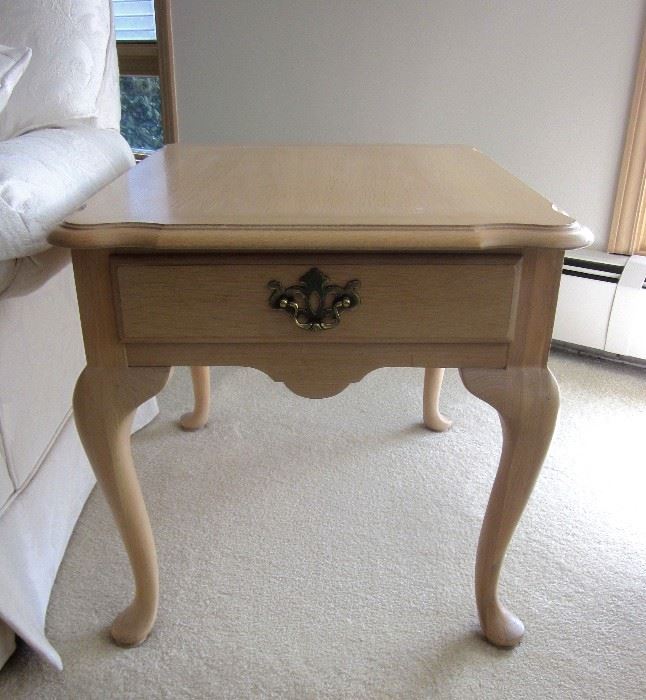 Thomasville washed Oak end table with drawer, brass hardware.  26" deep, 22" wide, 21" high