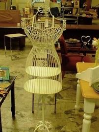 LARGE WIRE DRESS FORM
