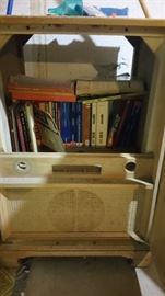 gutted blonde tv, great for a project, many old engineering books, books are mostly $1