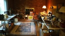 Another room with stuff 