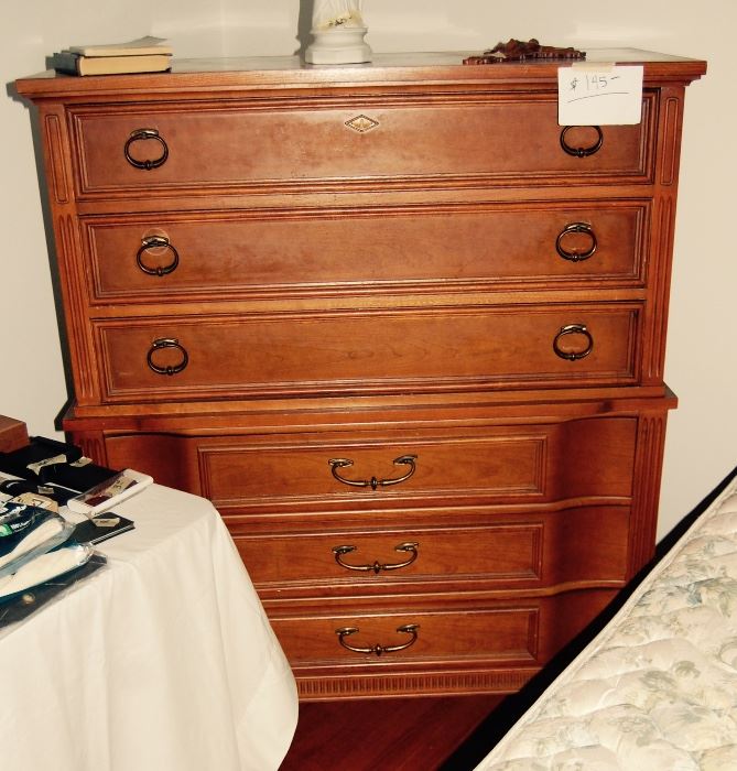 MATCHING CHEST OF DRAWERS