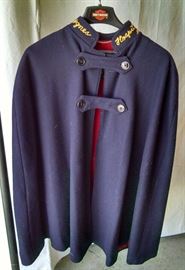 vintage St. Agnes Hospital wool cloak (mint)