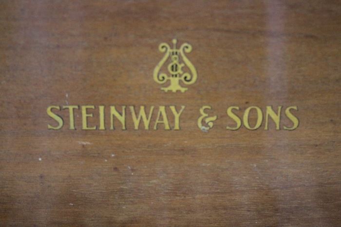 A19#1 Steinway Sons 1900 Grand Piano 6'2'' Natural Mahogany Finish Model 'A' Small Crack in Soundboard Condiiton of 8/9 #95964