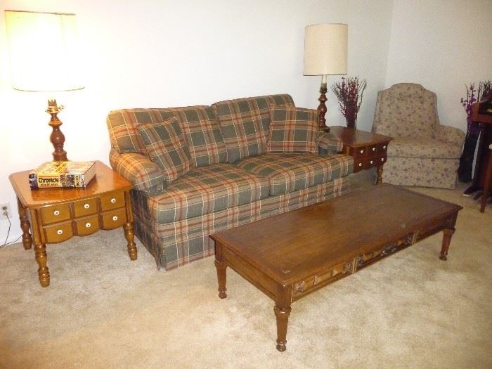 living room furniture 