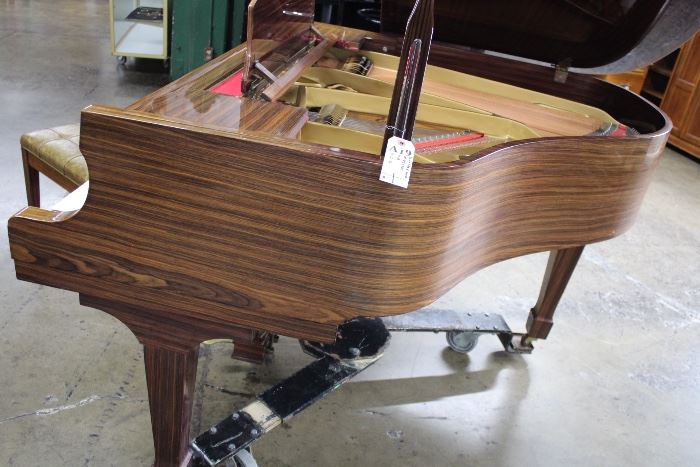 Schafer & Sons 1985 Baby Grand Piano 