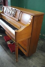 A70 #4 Estey Console Piano