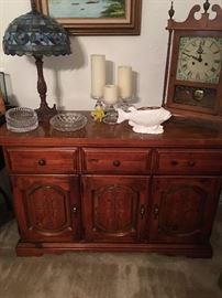 Nice little side table, server or buffet