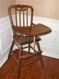 JENNY LIND HIGHCHAIR