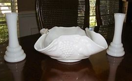 VINTAGE MILK GLASS