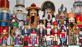 NUTCRACKER'S ! WE HAVE ALOT OF REALLY NICE CHRISTMAS DECOR AT THIS SALE. DON'T MISS THE OPPORTUNITY TO BUY AT DISCOUNTED PRICES. CHRISTMAS IS JUST AROUND THE CORNER.